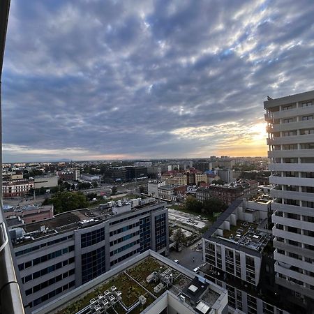 Apartament Podwale Odra Tower Rynek 15 Floor فروتسواف المظهر الخارجي الصورة