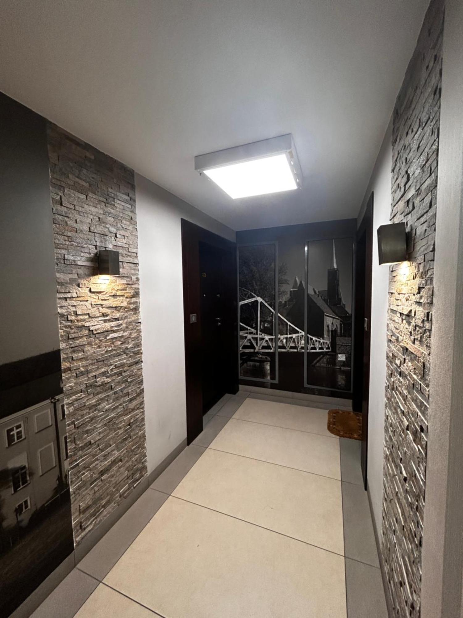 Apartament Podwale Odra Tower Rynek 15 Floor فروتسواف المظهر الخارجي الصورة
